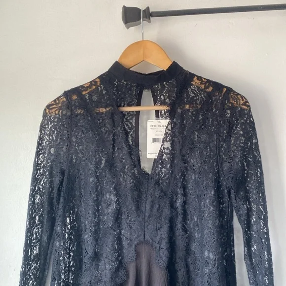 NWT Free People XS Tell Tale Lace Tunic - Picture 6 of 14